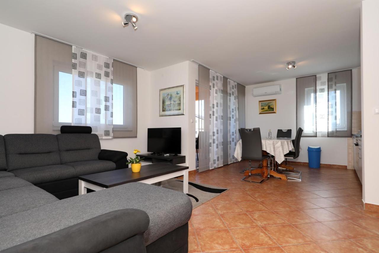 Apartment Dora Preko Extérieur photo